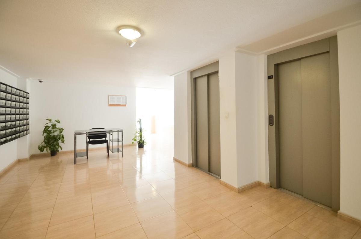 Schoene Wohnung Mit Pool , Wi-Fi Und Privat Garage Torrevieja Exterior photo